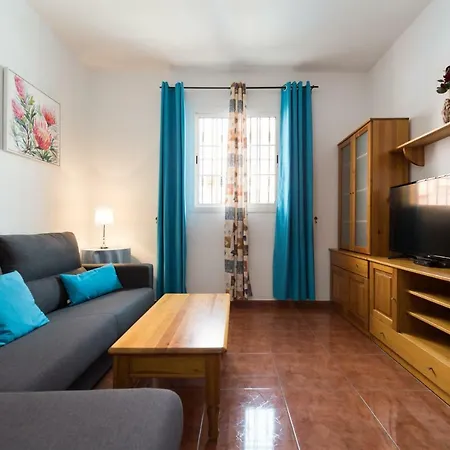 Сasa de vacaciones Private Solarium - 2br House Near The Airport Vecindario (Gran Canaria)