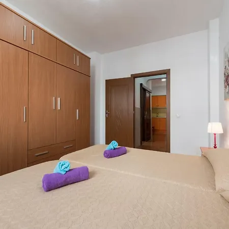 Private Solarium - 2br House Near The Airport * Vecindario (Gran Canaria)